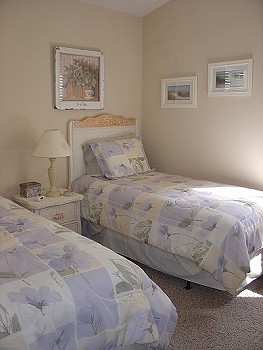Sea'scape Guest Bedroom