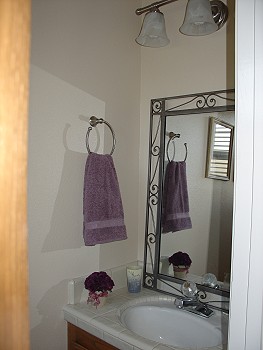Sea'scape Lower Bathroom